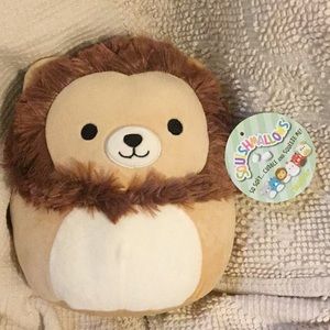 NWT Lion Squishmallow 8 inches